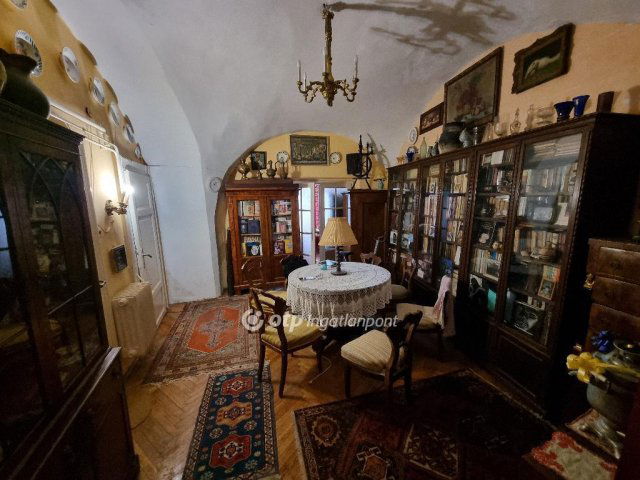 Eladó téglalakás, Budapesten, I. kerületben 398 M Ft, 3+1 szobás