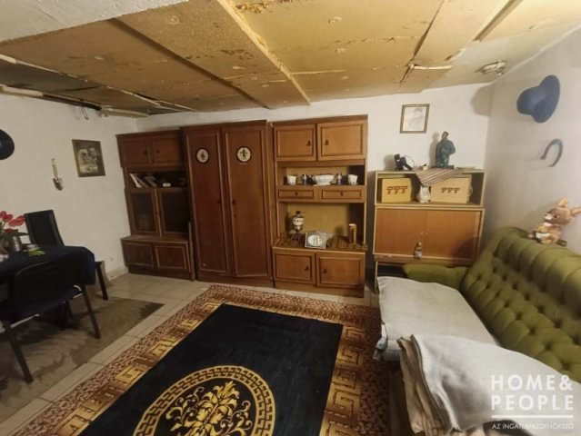 Eladó téglalakás, Szegeden 49.99 M Ft, 2 szobás