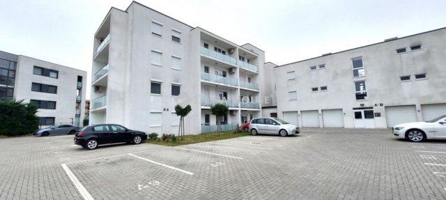 Eladó téglalakás, Győrött 62 M Ft, 2 szobás
