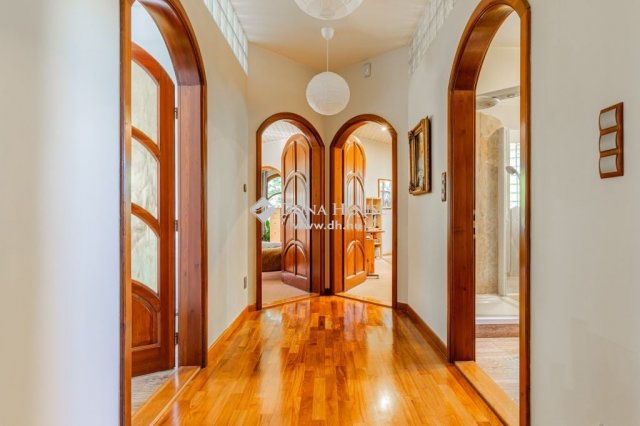 Eladó családi ház, Herceghalomon 456.9 M Ft, 5 szobás