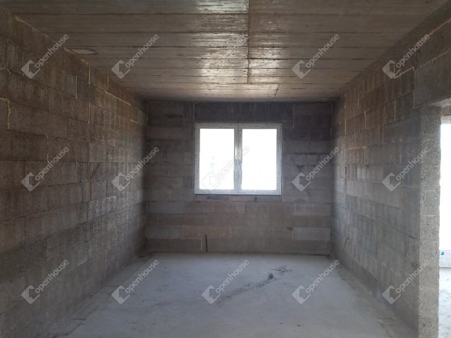 Eladó ikerház, Debrecenben 90 M Ft, 4 szobás