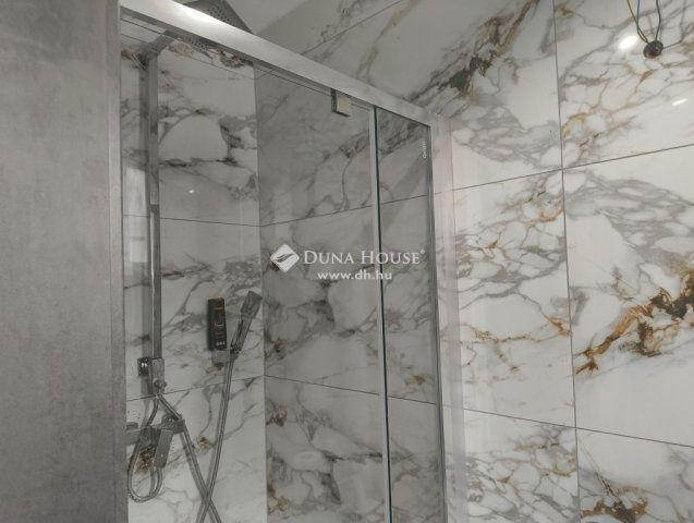 Eladó ikerház, Budapesten, XV. kerületben 109 M Ft, 3 szobás