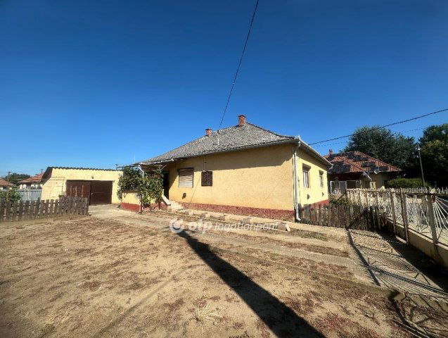 Eladó családi ház, Ibrányban 20 M Ft, 3 szobás
