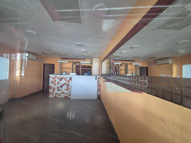 Eladó üzlethelyiség, Tatabányán 12 M Ft, 1+1 szobás