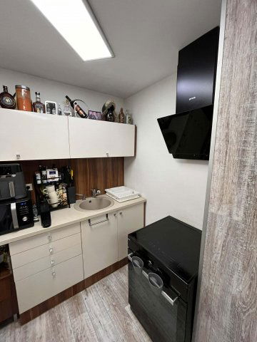 Eladó téglalakás, Komlón, Alkotmány utcában 24.5 M Ft