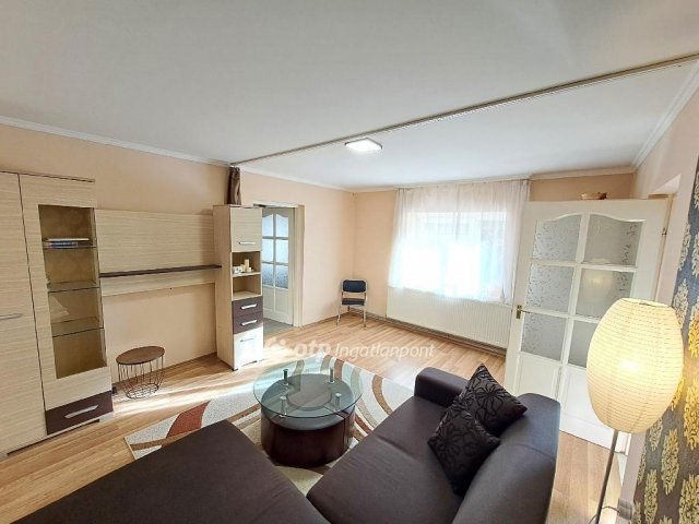 Eladó téglalakás, Kecskeméten 44.95 M Ft, 2 szobás