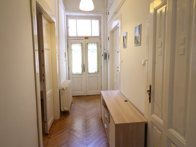 Eladó téglalakás, Szegeden, Berzsenyi utcában 83.5 M Ft