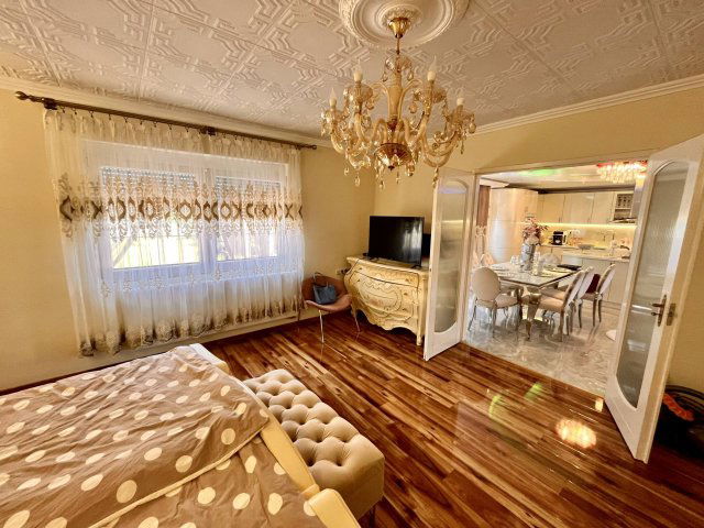 Eladó családi ház, Jászladányon 52 M Ft, 2 szobás