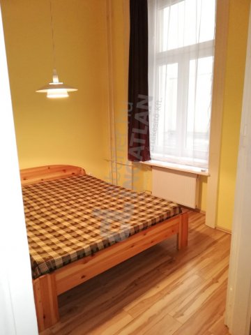 Kiadó téglalakás, albérlet, V. kerületben, Bécsi utcában