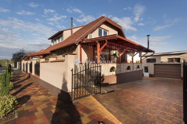 Eladó családi ház, Tokodon 109 M Ft, 5 szobás