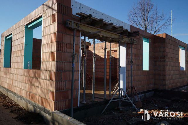 Eladó családi ház, Budapesten, XVIII. kerületben 145.9 M Ft