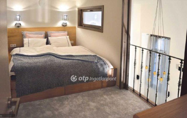 Eladó téglalakás, Budapesten, VI. kerületben 99 M Ft, 1+1 szobás