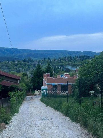 Eladó téglalakás, Pilisvörösváron 75.9 M Ft, 2 szobás