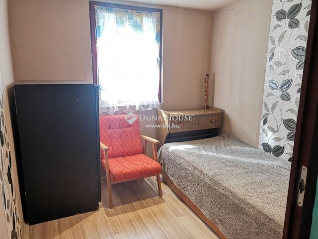 Eladó családi ház, Zalaegerszegen 12.5 M Ft, 1 szobás