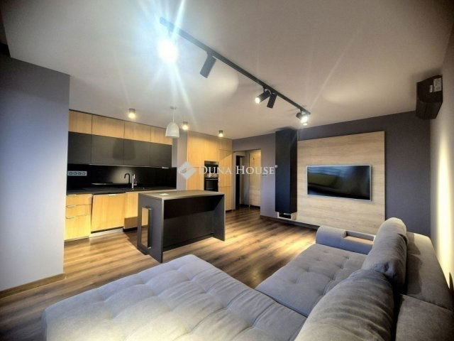 Eladó panellakás, Budapesten, III. kerületben 89.9 M Ft, 3 szobás