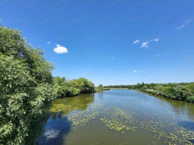 Eladó nyaraló, Győrött 32 M Ft, 2 szobás / költözzbe.hu