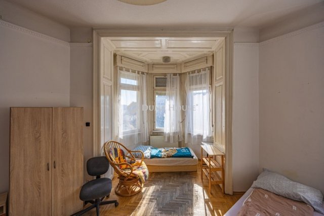 Eladó téglalakás, Budapesten, VII. kerületben 184 M Ft, 4 szobás