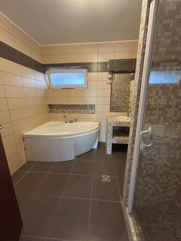 Eladó családi ház, Pécsett, Középmakár dűlőn 149.9 M Ft