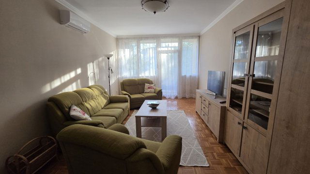 Kiadó téglalakás, albérlet, Debrecenben 270 E Ft / hó, 3 szobás