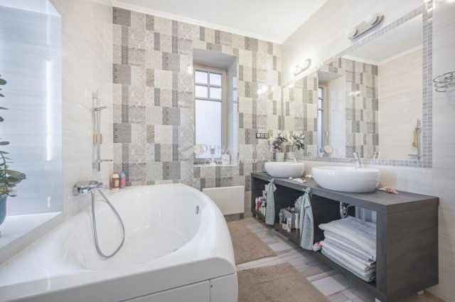 Eladó családi ház, Lajosmizsén 229 M Ft, 5 szobás