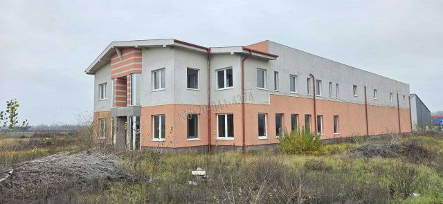 Eladó ipari ingatlan, Dunavarsányban 250 M Ft