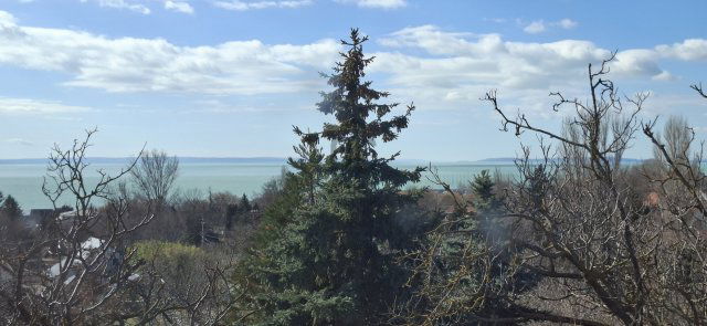 Eladó családi ház, Balatonkenesén 109 M Ft, 5 szobás