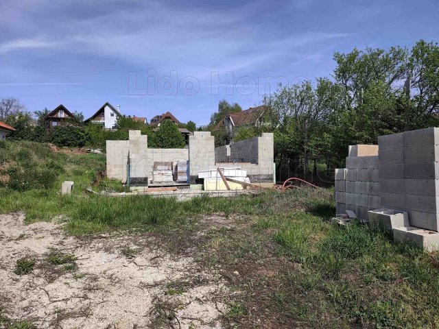 Eladó telek, Felsőörsön 106 M Ft / költözzbe.hu
