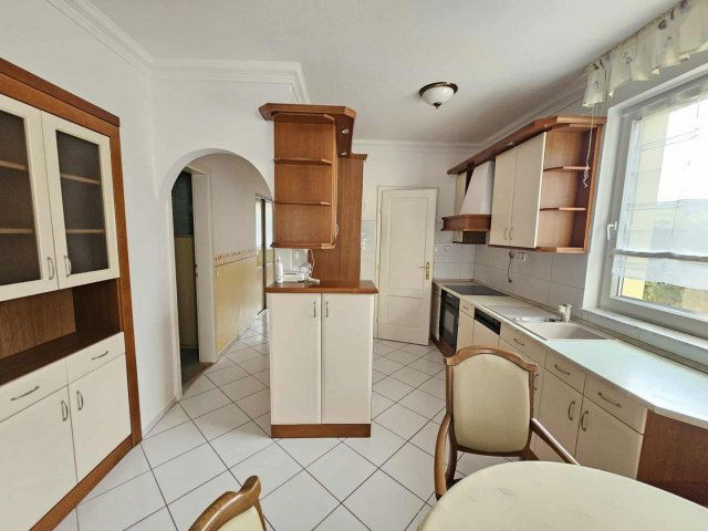 Kiadó családi ház, albérlet, Debrecenben 550 E Ft / hó