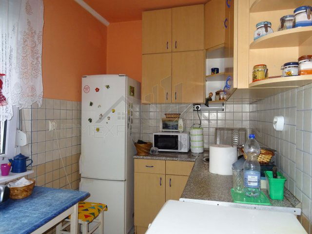 Eladó panellakás, Győrött 46.98 M Ft, 2 szobás