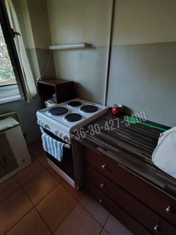 Eladó téglalakás, Dunaújvárosban 20.5 M Ft, 1+1 szobás