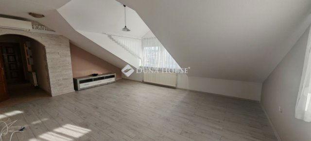 Eladó téglalakás, Zalaegerszegen 45.99 M Ft, 3 szobás