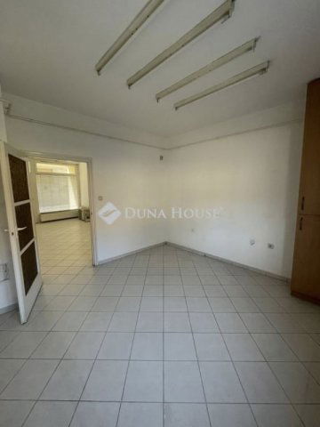 Kiadó üzlethelyiség, Zalaegerszegen 145 E Ft / hó