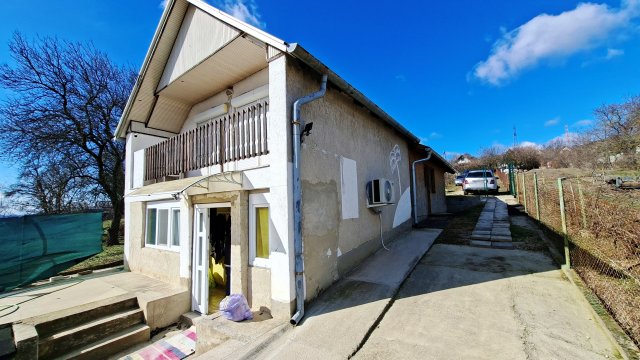 Eladó családi ház, Csóron 44.9 M Ft, 2+4 szobás