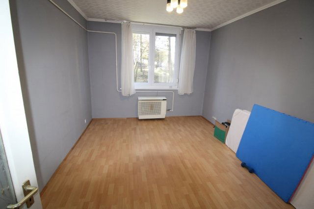 Eladó téglalakás, Salgótarjánban 13.5 M Ft, 1 szobás