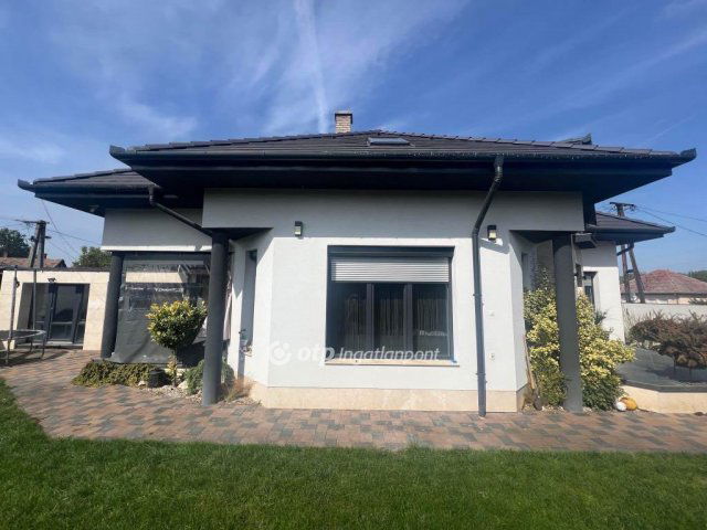 Eladó családi ház, Nagykátán 115 M Ft, 3+1 szobás