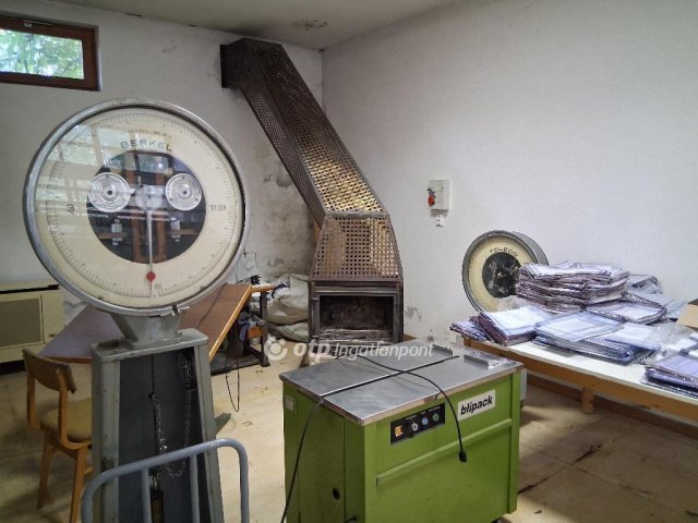Eladó ipari ingatlan, Győrasszonyfán 435.16 M Ft