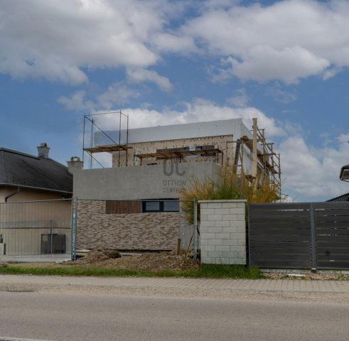 Eladó családi ház, Székesfehérvárott 166.5 M Ft, 5 szobás