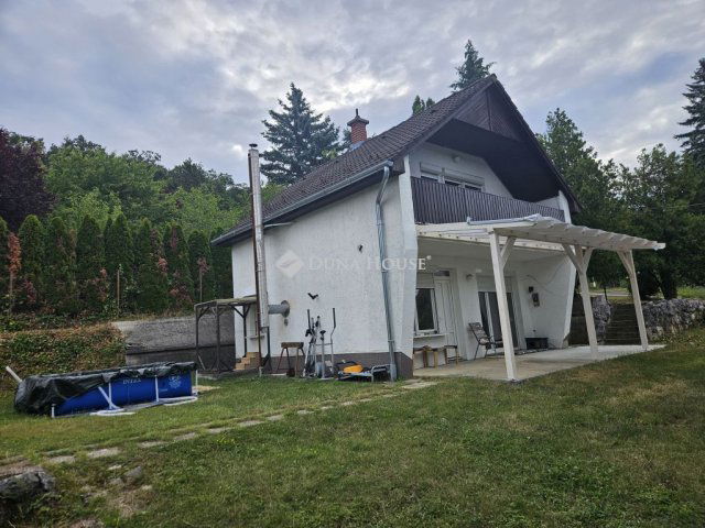 Eladó családi ház, Remeteszőlősön 109 M Ft, 3 szobás