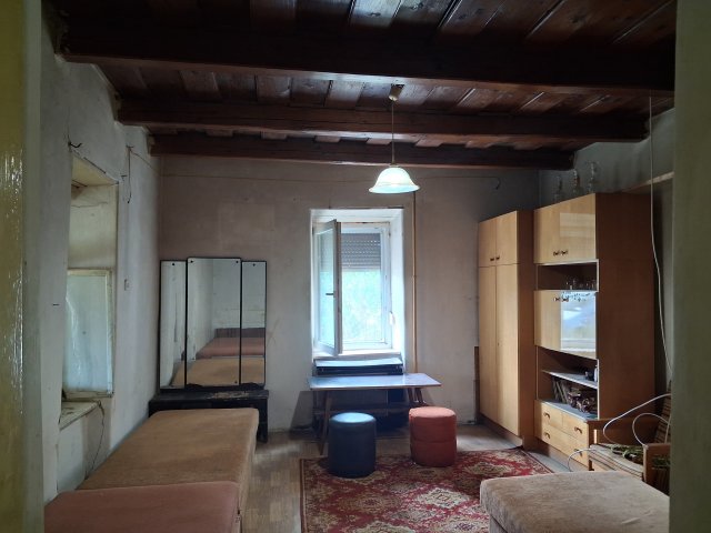 Eladó családi ház, Csőszön 19.999 M Ft, 2 szobás