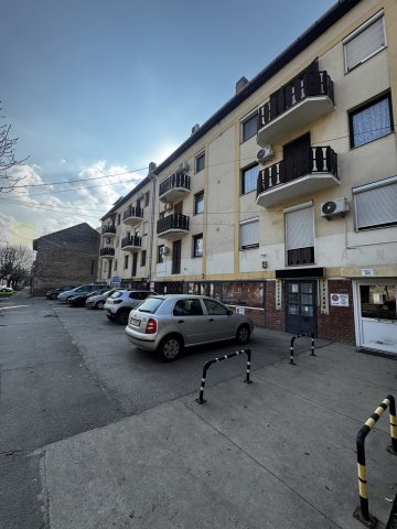 Eladó téglalakás, Szegeden, Csongrádi sugárúton 36 M Ft