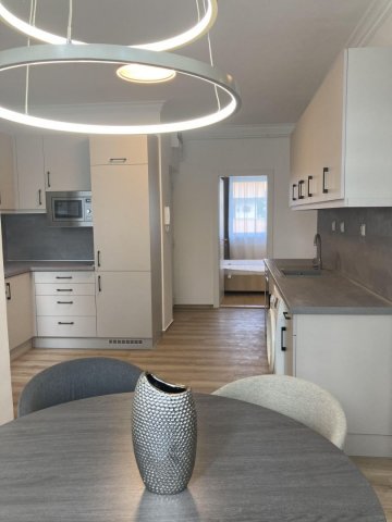 Kiadó téglalakás, albérlet, Debrecenben 550 E Ft / hó, 4 szobás