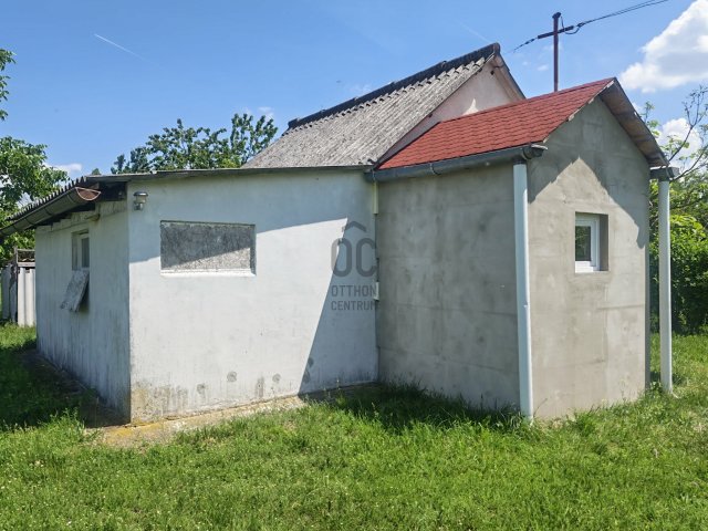 Eladó nyaraló, Siófokon 38.5 M Ft, 1 szobás