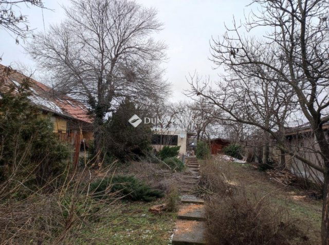 Eladó telek, Budapesten, XVIII. kerületben 49.9 M Ft