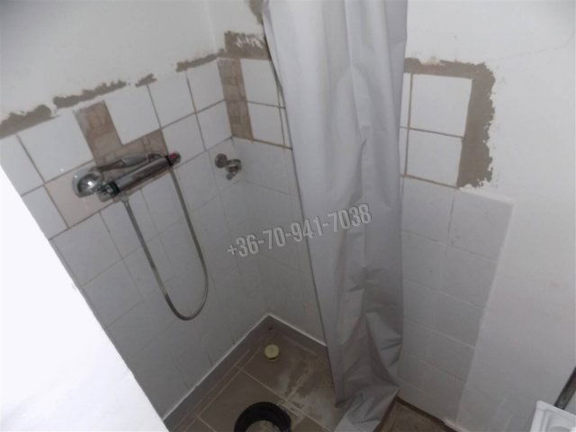 Eladó panellakás, Tatabányán, Gábor Áron utcában 27.8 M Ft