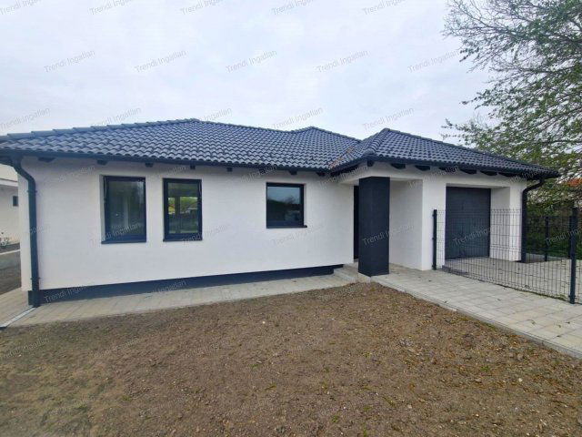Eladó családi ház, Győrzámolyon 104.9 M Ft, 5 szobás