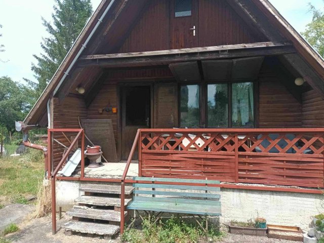 Eladó családi ház, Dányon 25.5 M Ft, 2+1 szobás