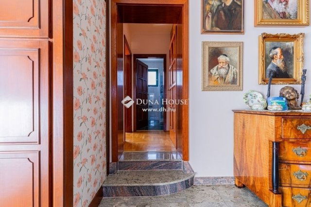 Eladó családi ház, Budapesten, XVI. kerületben 429 M Ft