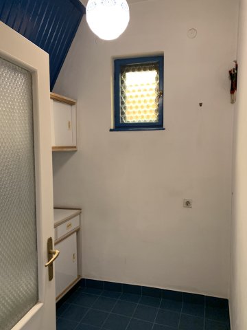 Eladó téglalakás, Egerben 49.9 M Ft, 2 szobás