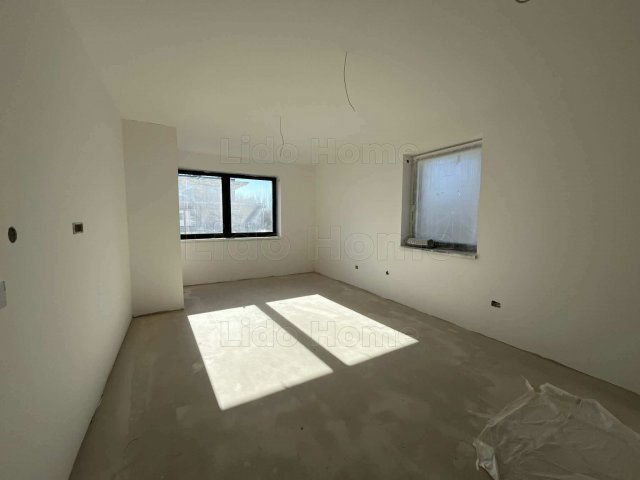 Eladó téglalakás, Balatonszemesen 196.107 M Ft, 3 szobás