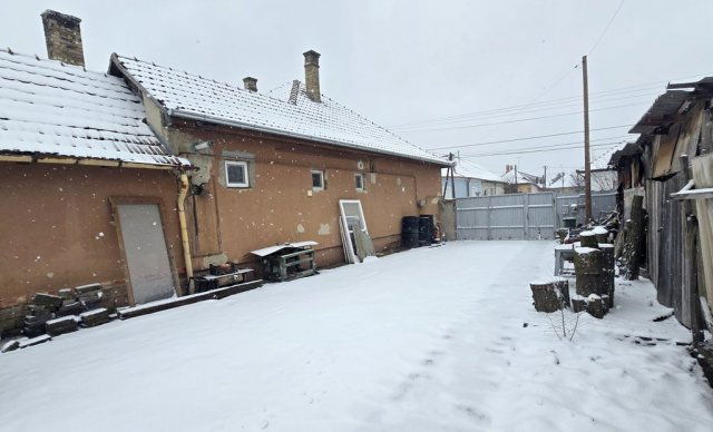 Eladó családi ház, Cegléden 37.9 M Ft, 3 szobás